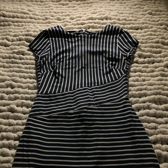 Striped dress - Picture 3 of 4